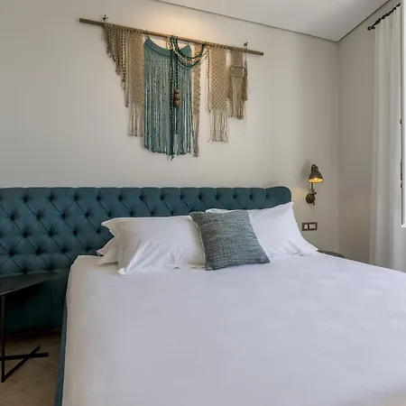 Seaview Luxury Retreat