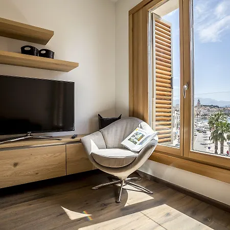 Pensjonat Seaview Luxury Retreat 4*