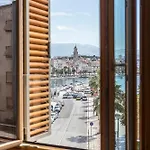 Seaview Luxury Retreat بيت ضيافة 4*