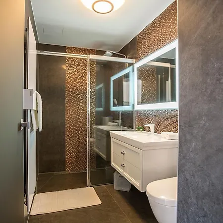 Seaview Luxury Retreat 4*