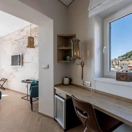 Seaview Luxury Retreat Split